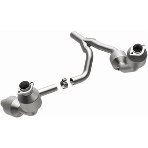 MagnaFlow Direct Fit Catalytic Converter 07-09 Jeep Wrangler 3.8L