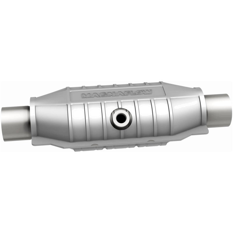 MagnaFlow Universal Catalytic Converter 2.25 inch Midbed O2 Rear CA