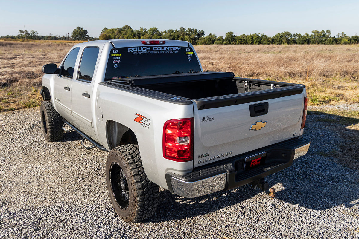 Rough Country Hard Tri-Fold Flip Up Cover | Chevy/GMC 1500 (07-13)