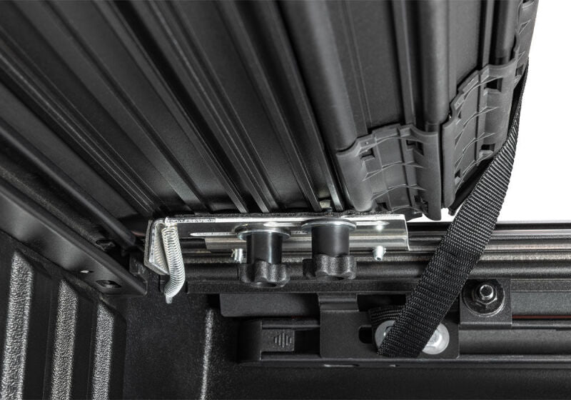 BAK 05-15 Toyota Tacoma 6.2ft Bed Revolver X4ts