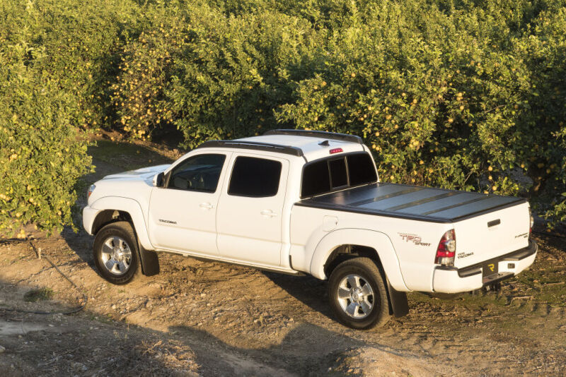BAK 00-04 Toyota Tacoma 5ft Bed BAKFlip G2