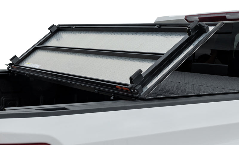 Access 2023+ GM Colorado/Canyon 5ft Bed LOMAX Professional Series Cover - Diamond Plate