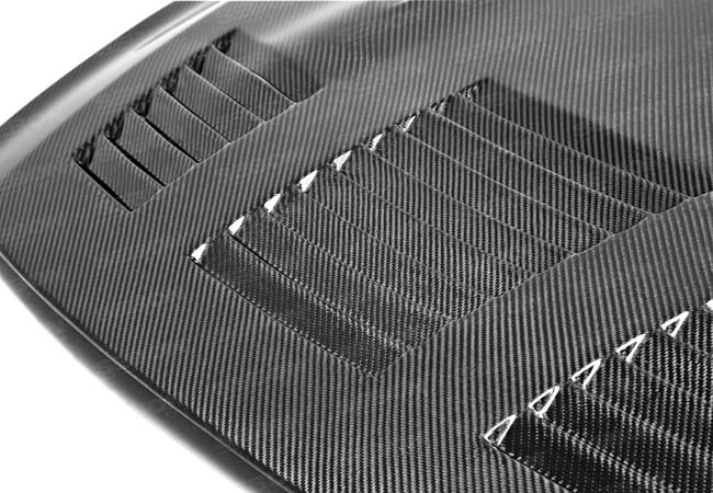 Seibon 09-12 Nissan GTR R35 GTII-Style Carbon Fiber Hood