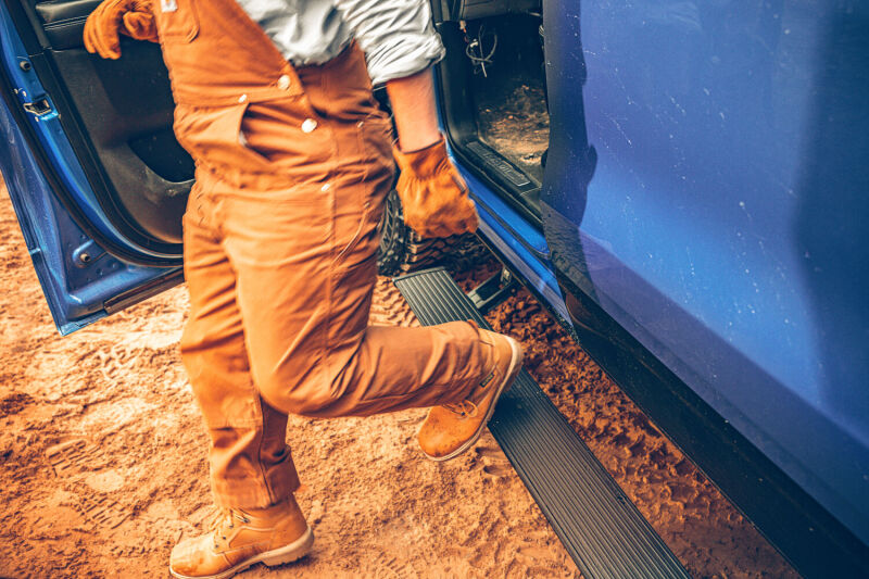 AMP Research 2025 RAM 1500 (Gas ONLY) PowerStep Plug & Play - Black