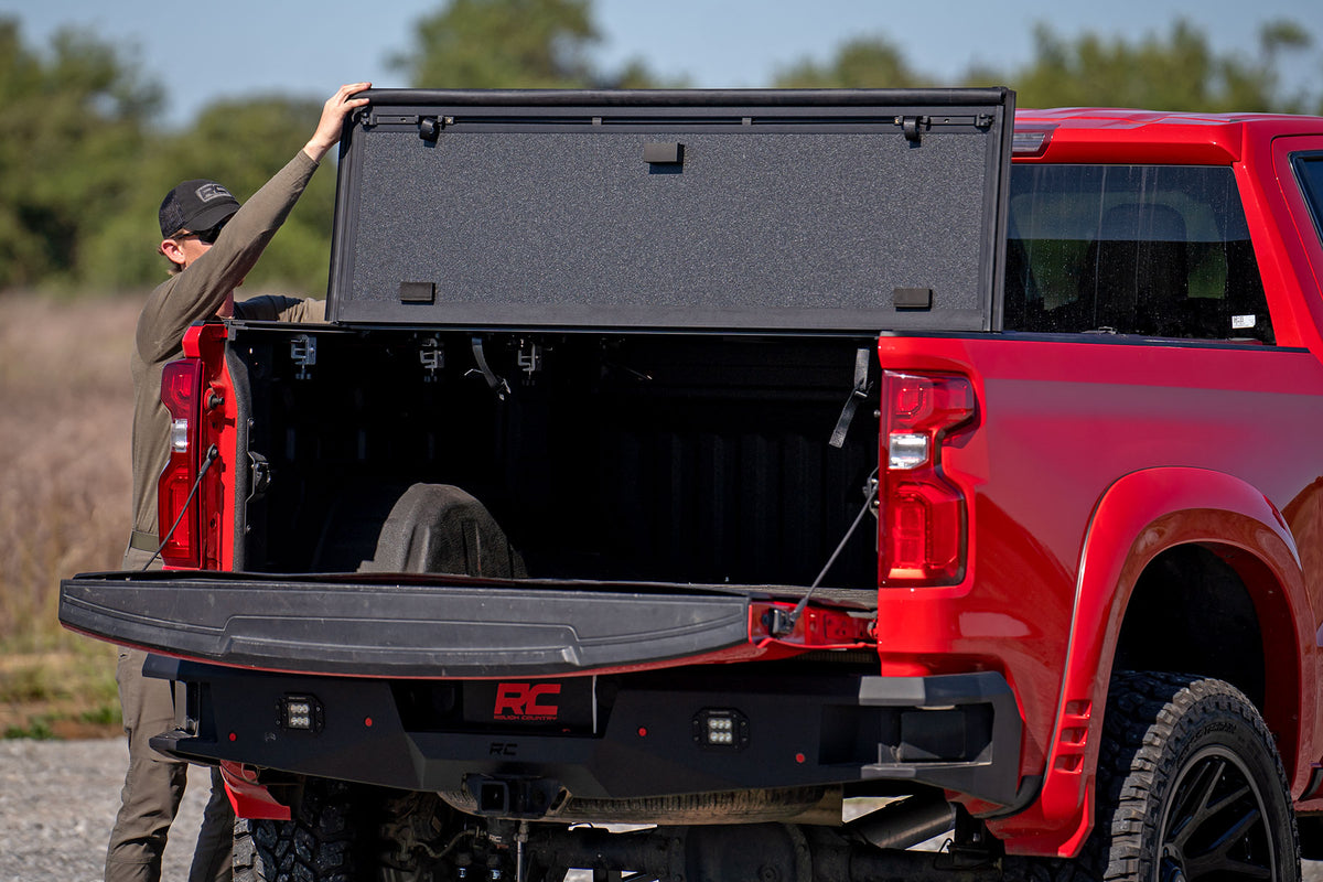 Rough Country Hard Tri-Fold Flip Up Bed Cover | Chevy/GMC Sierra 1500 (19-26)/Silverado 1500 (19-26)