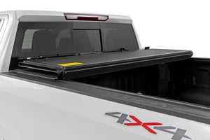 Rough Country Hard Low Profile Bed Cover | Chevy/GMC Sierra 1500 (19-26)/Silverado 1500 (19-26)