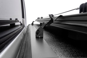 Rough Country Hard Low Profile Bed Cover | Chevy/GMC Sierra 1500 (19-26)/Silverado 1500 (19-26)
