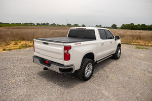 Rough Country Hard Low Profile Bed Cover | Chevy/GMC Sierra 1500 (19-26)/Silverado 1500 (19-26)