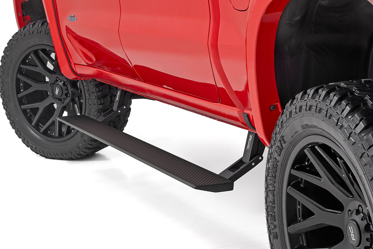 Rough Country Power Running Boards | Chevy/GMC 1500/2500HD/3500HD (19-26)