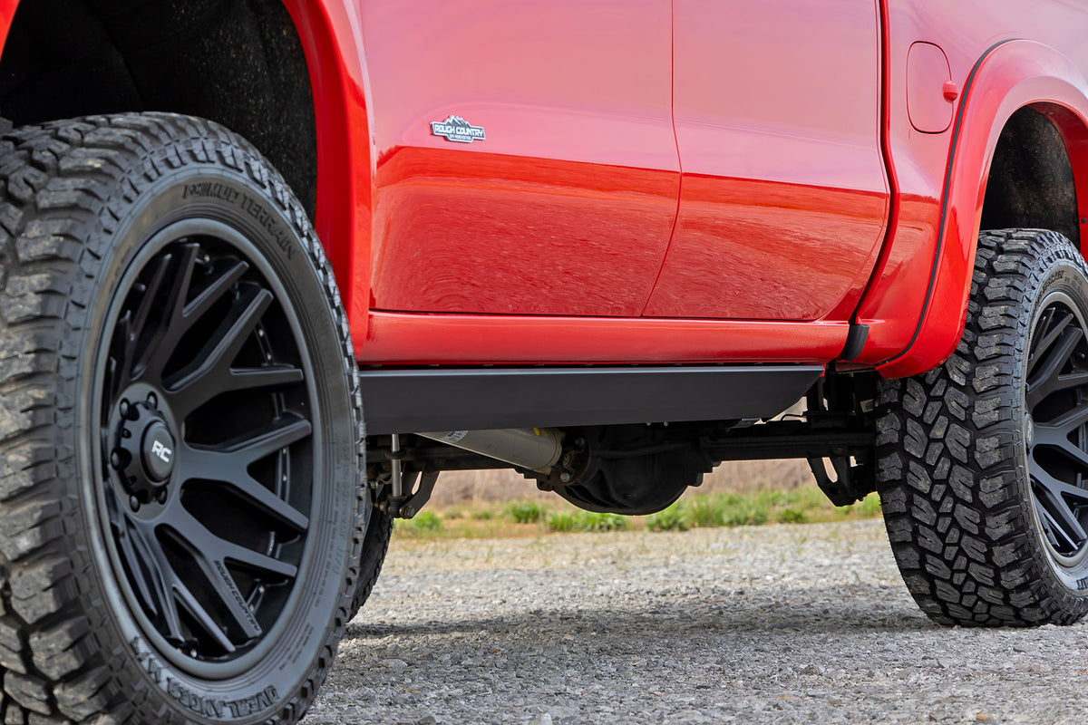 Rough Country Power Running Boards | Chevy/GMC 1500/2500HD/3500HD (19-26)