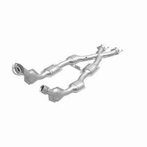 MagnaFlow Direct Fit Catalytic Converter 96-98 Mustang 4.6L 6-Cats