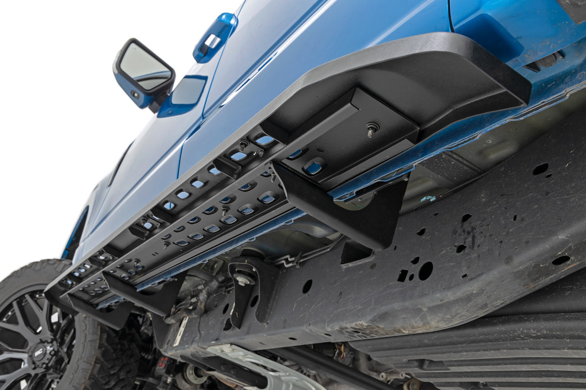 Rough Country RPT2 Running Board Crew Cab | Black | Ford F-150/Lightning/F-250/F-350/Raptor (15-26)