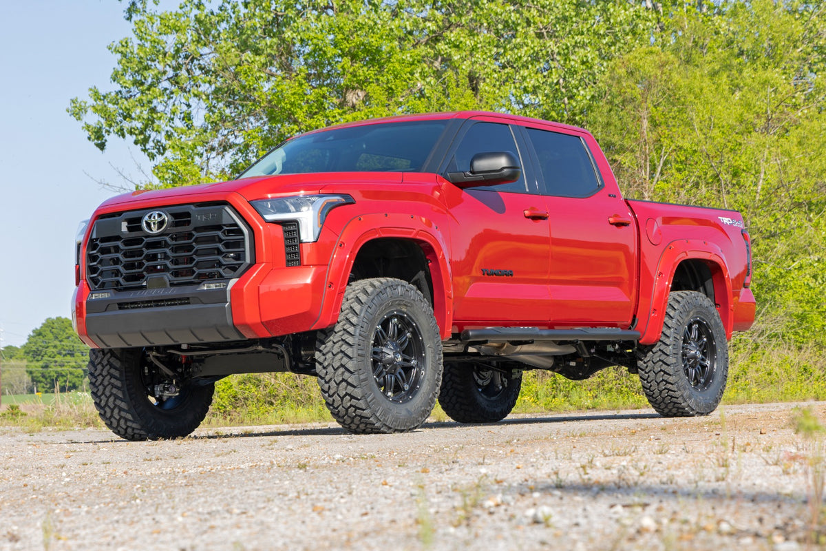 Rough Country Oval Nerf Steps Crew Cab | Black | Toyota Tundra 2WD/4WD (2022-2026)