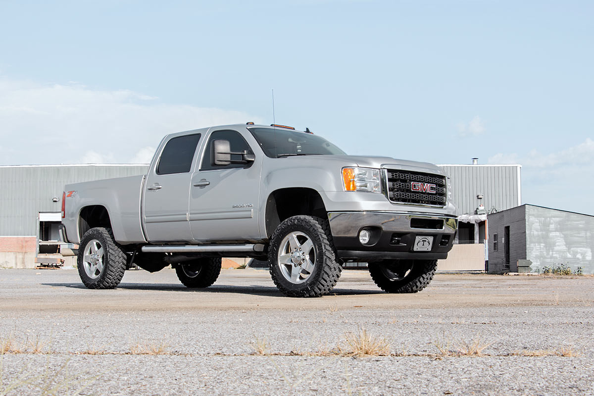 Rough Country 3.5 Inch Lift Kit | Chevy/GMC 2500HD/3500HD 2WD/4WD (11-19)