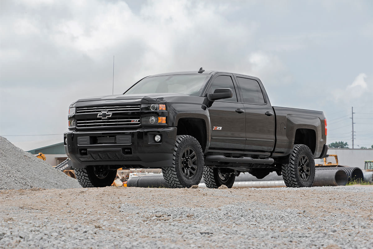 Rough Country 3.5 Inch Lift Kit | Chevy/GMC 2500HD/3500HD 2WD/4WD (11-19)