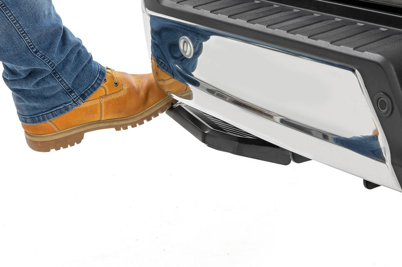 Rough Country Retractable Bed Step Manual Pull | Ford F-150 2WD/4WD (2015-2020)