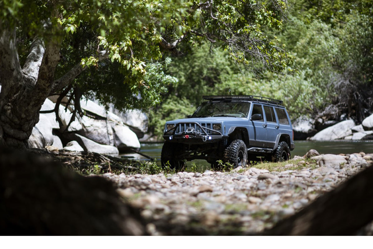 Rough Country 6.5 Inch Lift Kit X-Series | Jeep Cherokee XJ 2WD/4WD (1984-2001)