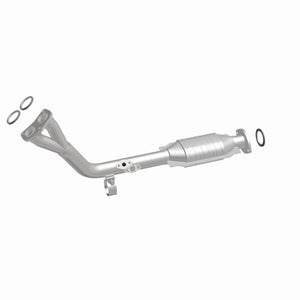MagnaFlow Direct Fit Catalytic Converter 96-00 Toyota 4 Runner 2.7
