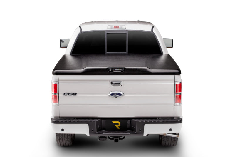 UnderCover 14-18 Chevy Silverado 1500 (19 Legacy) 6.5 ft Elite Bed Cover - Black Textured