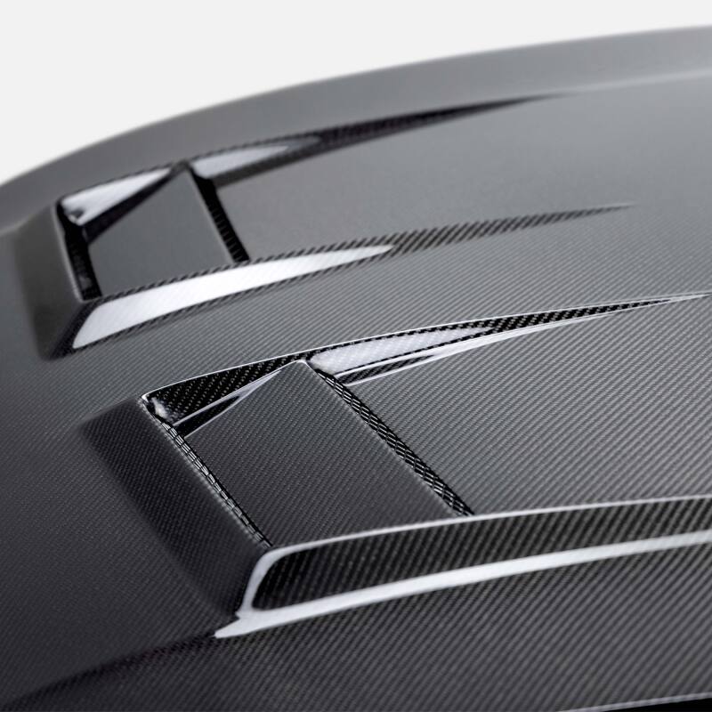 Seibon 2022-2026 Volkswagen Golf GTI/R DV-Style Carbon Fiber Hood