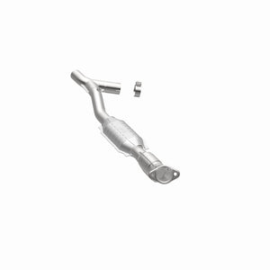 MagnaFlow Direct Fit Catalytic Converter 98 Ford Expedition 5.4L