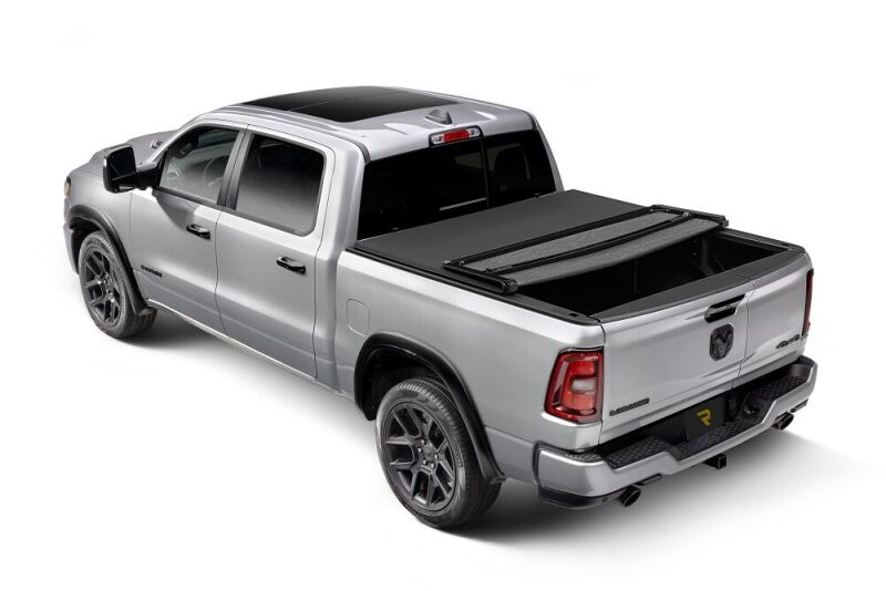 Extang 19-26 Chevy Silverado/GMC Sierra 1500 5.10ft Bed Trifecta Max Soft Folding Cover