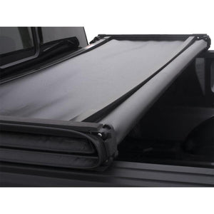 Lund 05-17 Nissan Frontier (5ft. Bed w/o Utility Track) Genesis Tri-Fold Tonneau Cover - Black