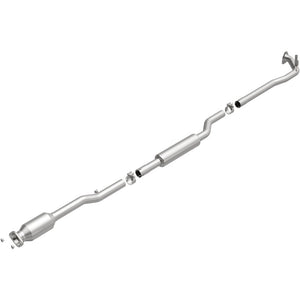 MagnaFlow 14-18 Mitsubishi Outlander Underbody 2.4L AWD Direct Fit Catalytic Converter
