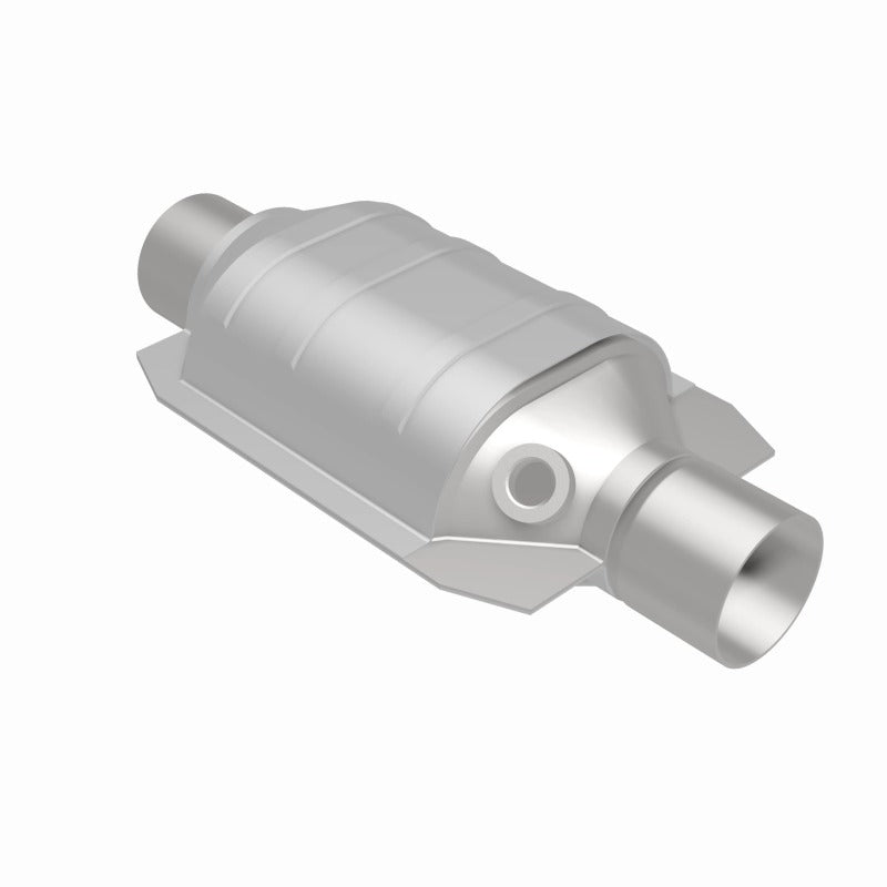 MagnaFlow Universal Catalytic Converter 2 W/Single O2 Boss