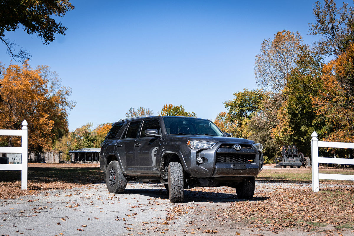 Rough Country 2 Inch Lift Kit X-REAS | Toyota 4Runner 2WD/4WD (2010-2024)