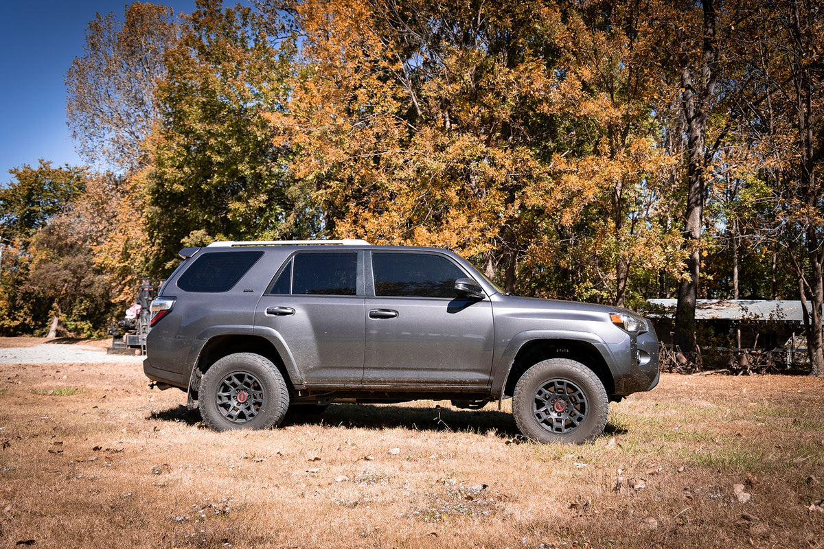 Rough Country 2 Inch Lift Kit X-REAS | Toyota 4Runner 2WD/4WD (2010-2024)