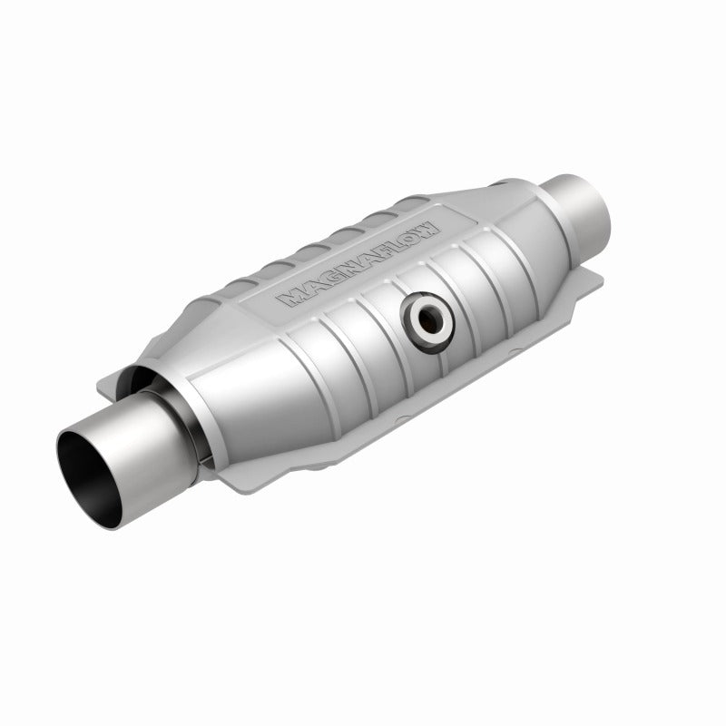 MagnaFlow Universal Catalytic Converter 2.50 Mid O2 Rear