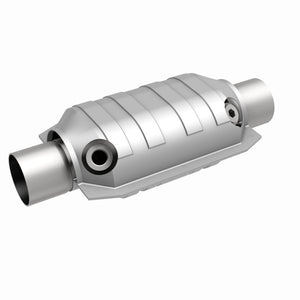 MagnaFlow Universal Catalytic Converter 2.5 W/Dual O2 Boss