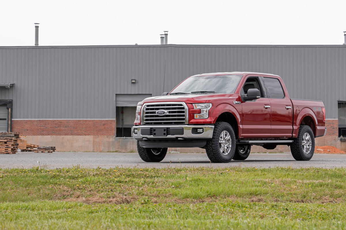Rough Country 2 Inch Lift Kit | Ford F-150 2WD/4WD (2009-2020)