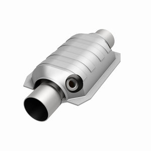MagnaFlow Universal Catalytic Converter 2.5 W/Dual O2 Boss