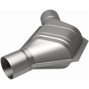 MagnaFlow Universal Catalytic Converter 2.50inch Angled In/Out FED