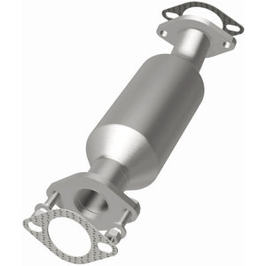 MagnaFlow Direct Fit Catalytic Converter 06-10 Hyundai Elantra 2.0L Rear/2011 Kia Soul 2.0L Rear