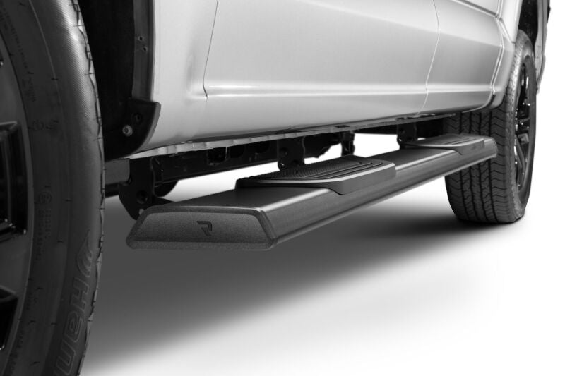RealTruck 15-26 Ford F150 / 17-26 Ford F250/F350 SD Crew Cab Traxio 5in Nerf Bars - Textured Black