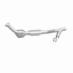 MagnaFlow Direct Fit Catalytic Converter 98 Ford Expedition 5.4L