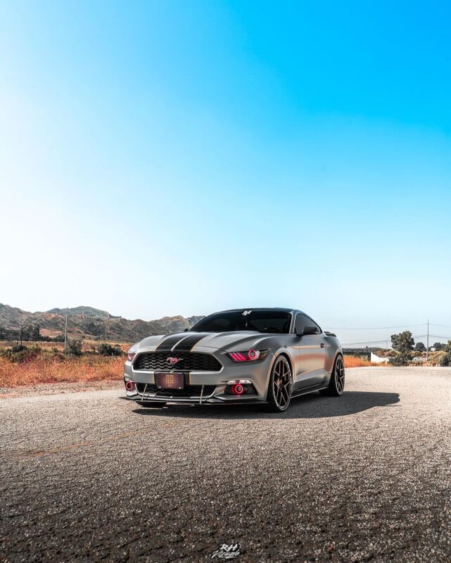 Oracle 15-17 Ford Mustang V6/GT/Shelby DRL w/ Halo Kit - ColorSHIFT w/ 2.0 Controller