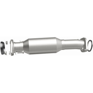 MagnaFlow Direct Fit Catalytic Converter 06-07 Mazda 6 2.3L OEM Underbody