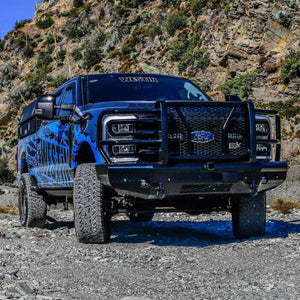 Westin 2023+ Ford F250/F350 HDX Bandit Front Bumper - Textured Black