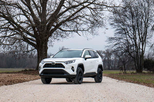 Rough Country 2.5 Inch Lift Kit | Toyota RAV4 2WD/4WD (2019-2023)
