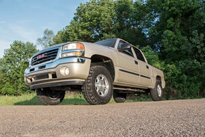 Rough Country 1.5-2 Inch Leveling Kit | Chevy/GMC Sierra 1500/Silverado 1500/Tahoe/Yukon (99-06 & Classic)