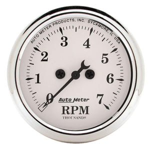 Autometer Old Tyme White 3-3/8in Short Sweep Electric Quad Gauge-Oil Press 0-100 PSI/Water Temp100-
