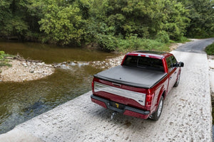 UnderCover 16-20 Nissan Titan 6.5ft SE Bed Cover - Black Textured