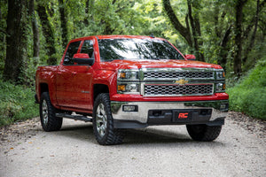 Rough Country Oval Nerf Step Crew Cab | Chevy/GMC 1500/2500HD/3500HD (07-19 & Classic)