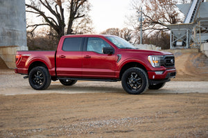 Rough Country 2 Inch Lift Kit | Ford F-150 2WD/4WD (2021-2026) - Kit 58630