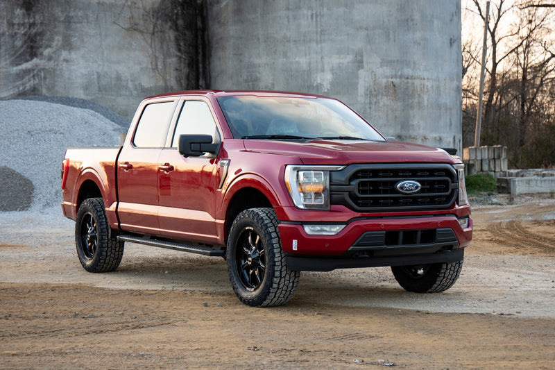 Rough Country 2 Inch Lift Kit | Ford F-150 2WD/4WD (2021-2026) - Kit 58630