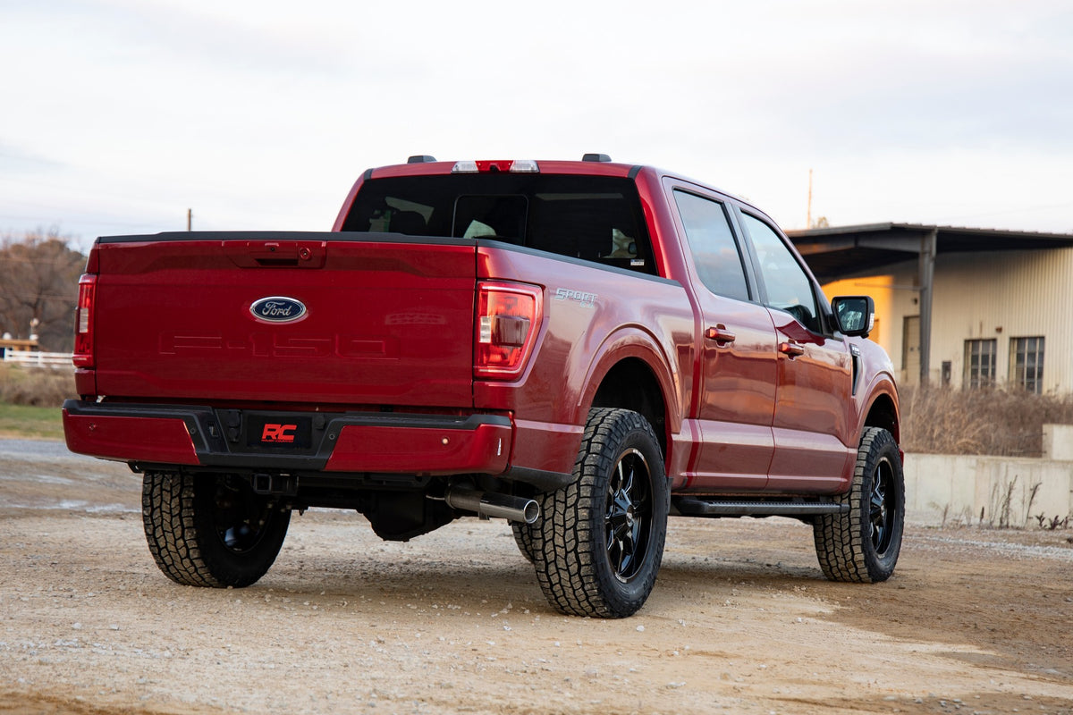 Rough Country 2 Inch Lift Kit | Ford F-150 2WD/4WD (2021-2026) - Kit 58630